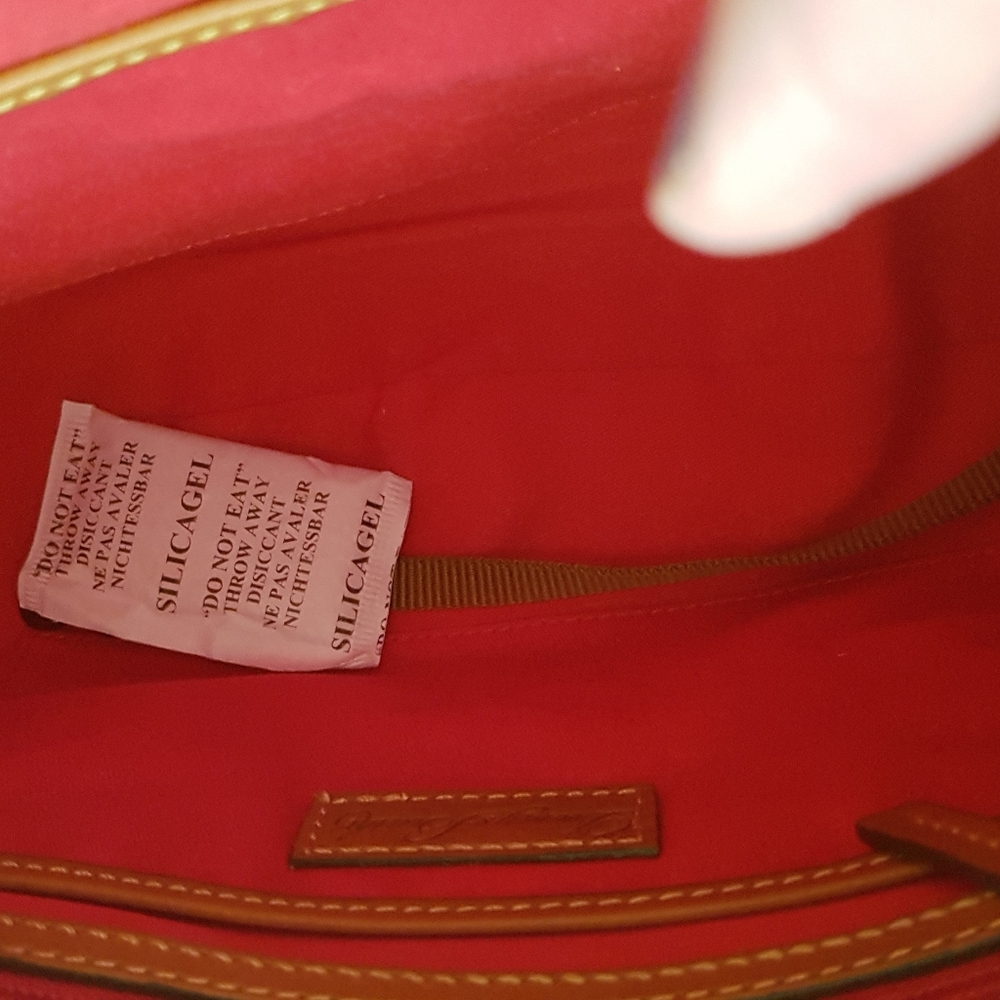 Dooney n Bourke NWT  Croco sm Kiley hobo hot pink - Picture 10 of 14